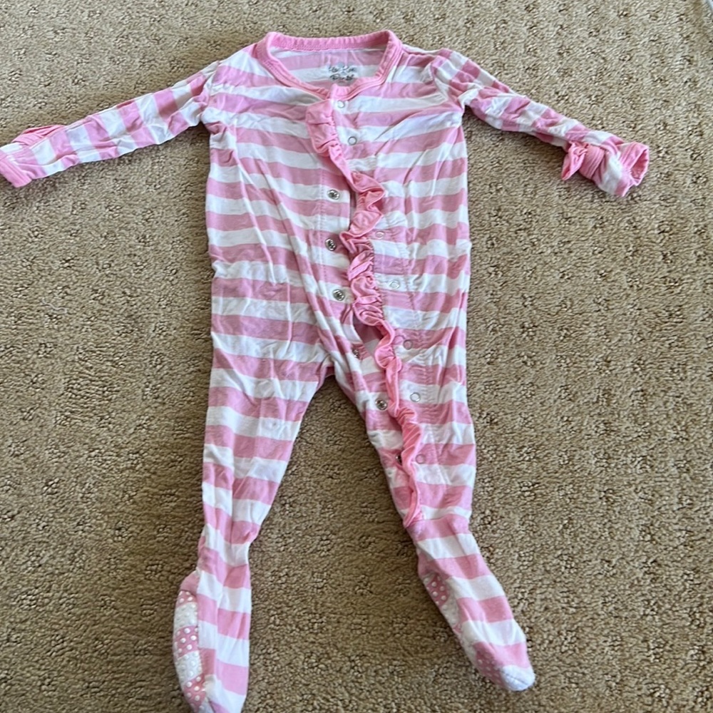 Kic kee pants baby girl onesie with footies